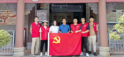 优德88党支部丨“爱在一路，卫爱而杏妆慰问环卫工人活动